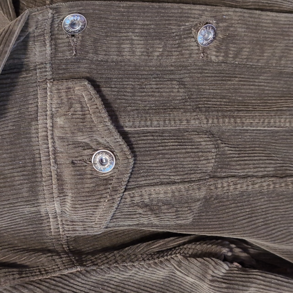 Sneak Peek jacket - Picture 2 of 5